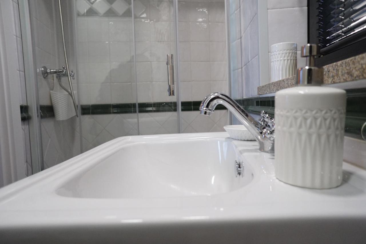 Modern House - Air Cond, Free Parking, Breakfast, By Porto With Love Lda فيلا نوفا دي غايا المظهر الخارجي الصورة
